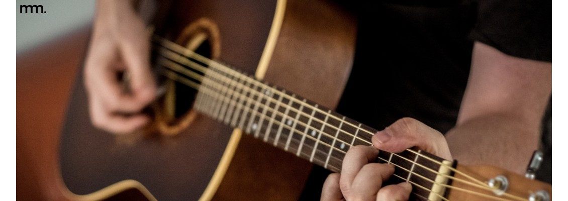 Why Small Guitars Are Taking Over | Travel & Parlour Guitars