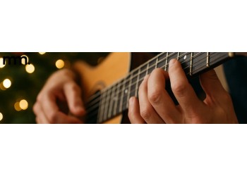 Top 5 Easy Christmas Songs for Beginner Guitarists