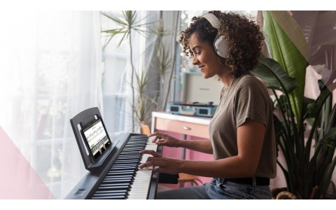 The 5 Best Digital Pianos for Under €500 - In-Store Now