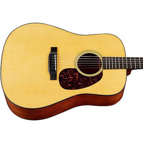 Martin D-18 Acoustic - Natural (Includes Case) Martin D-18 Acoustic - Natural (Includes Case)